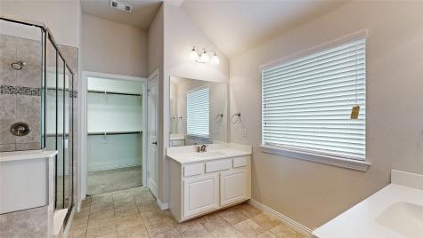 1921 Lake Front Trail Garland TX 75043