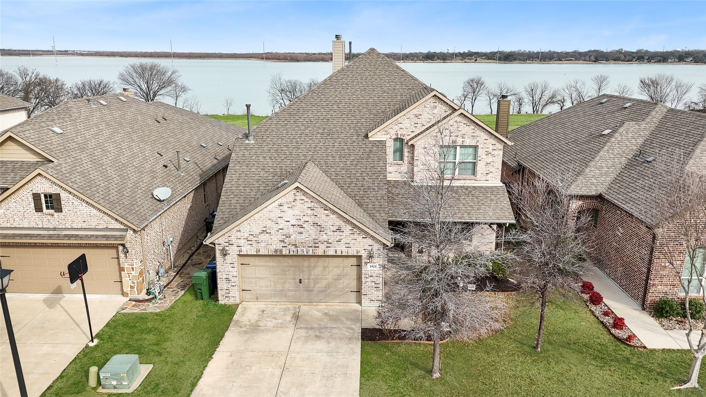 1921 Lake Front Trail Garland TX 75043