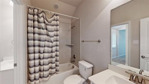 1921 Lake Front Trail Garland TX 75043