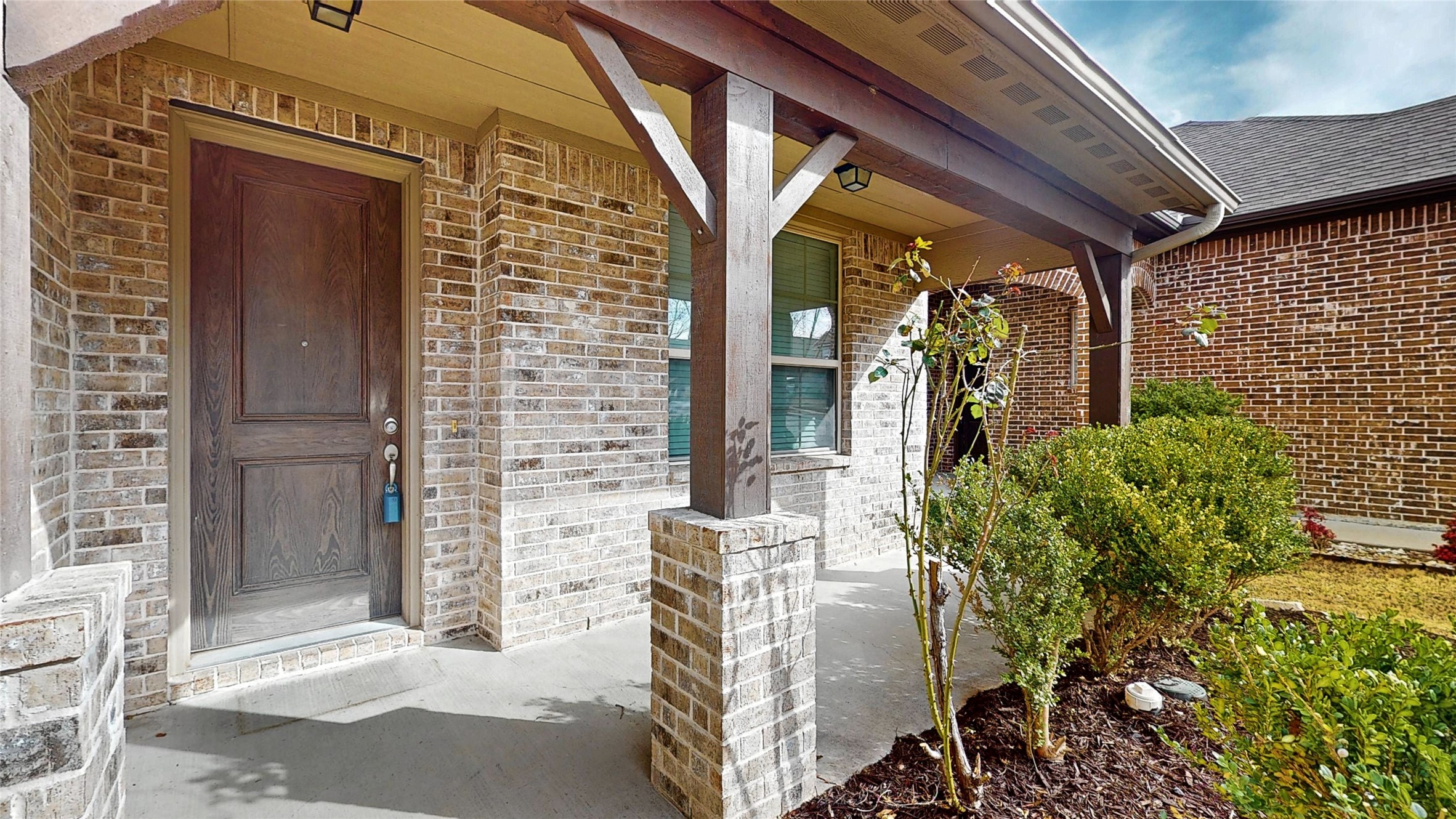 1921 Lake Front Trail Garland TX 75043