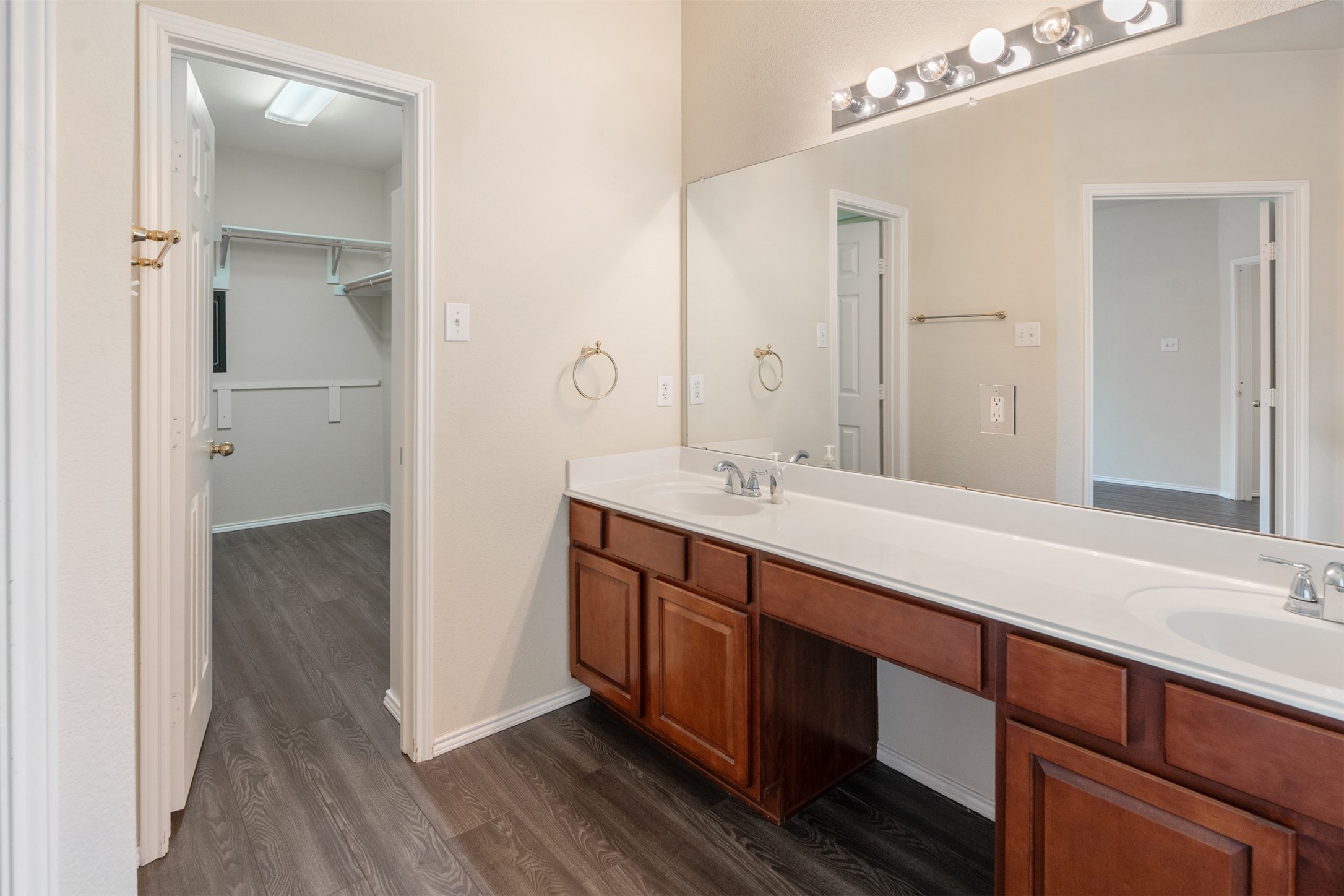 5029 Coral Cove Denton TX 76210