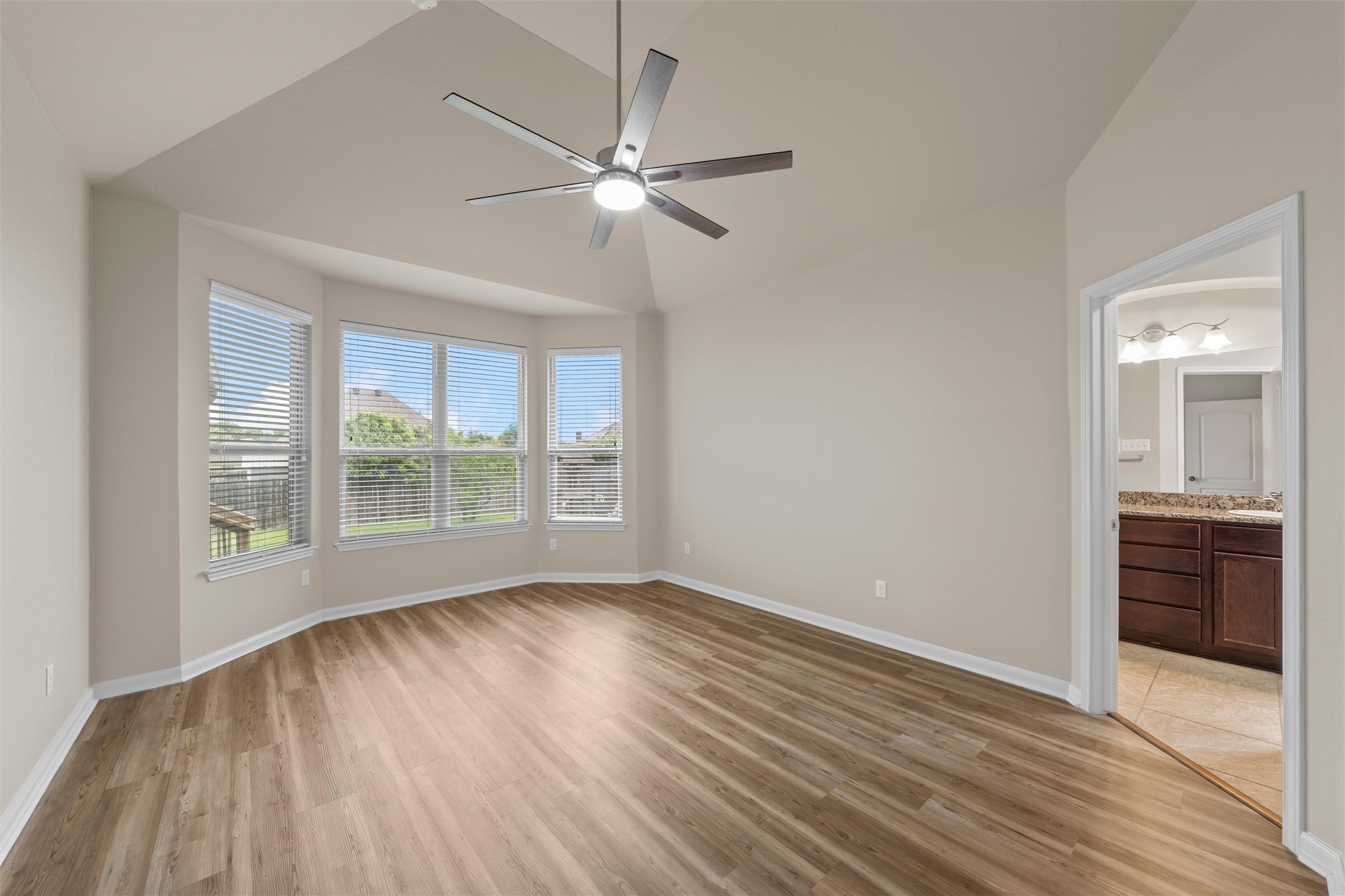 10860 Burnham Drive Waco TX 76708