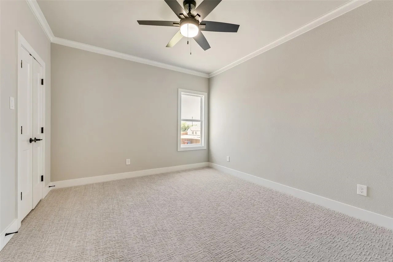 1327 Selby Road Van Alstyne TX 75495