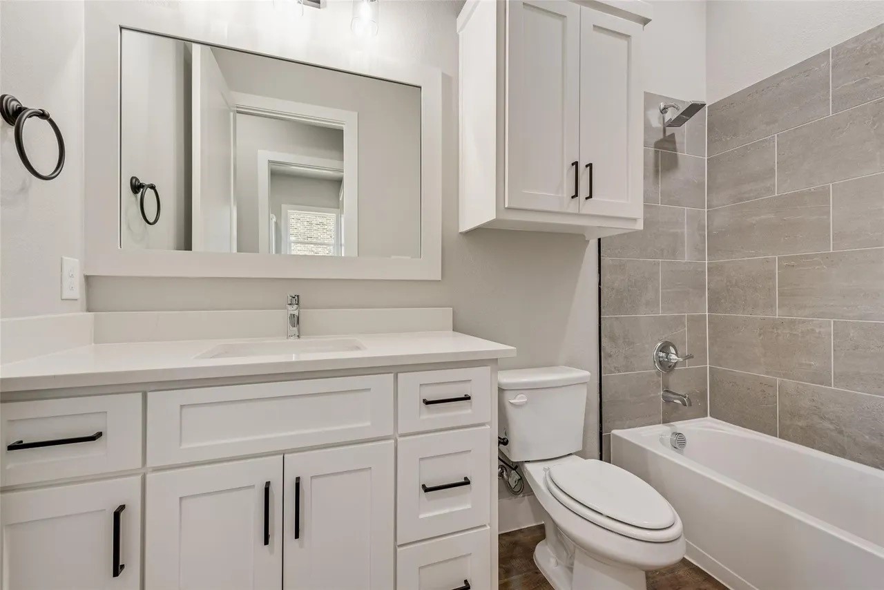 1327 Selby Road Van Alstyne TX 75495