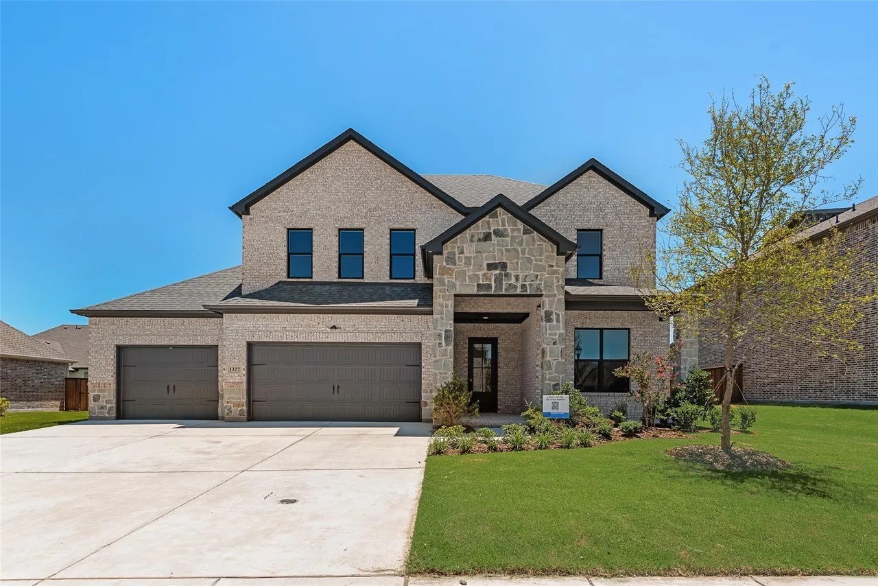 1327 Selby Road Van Alstyne TX 75495