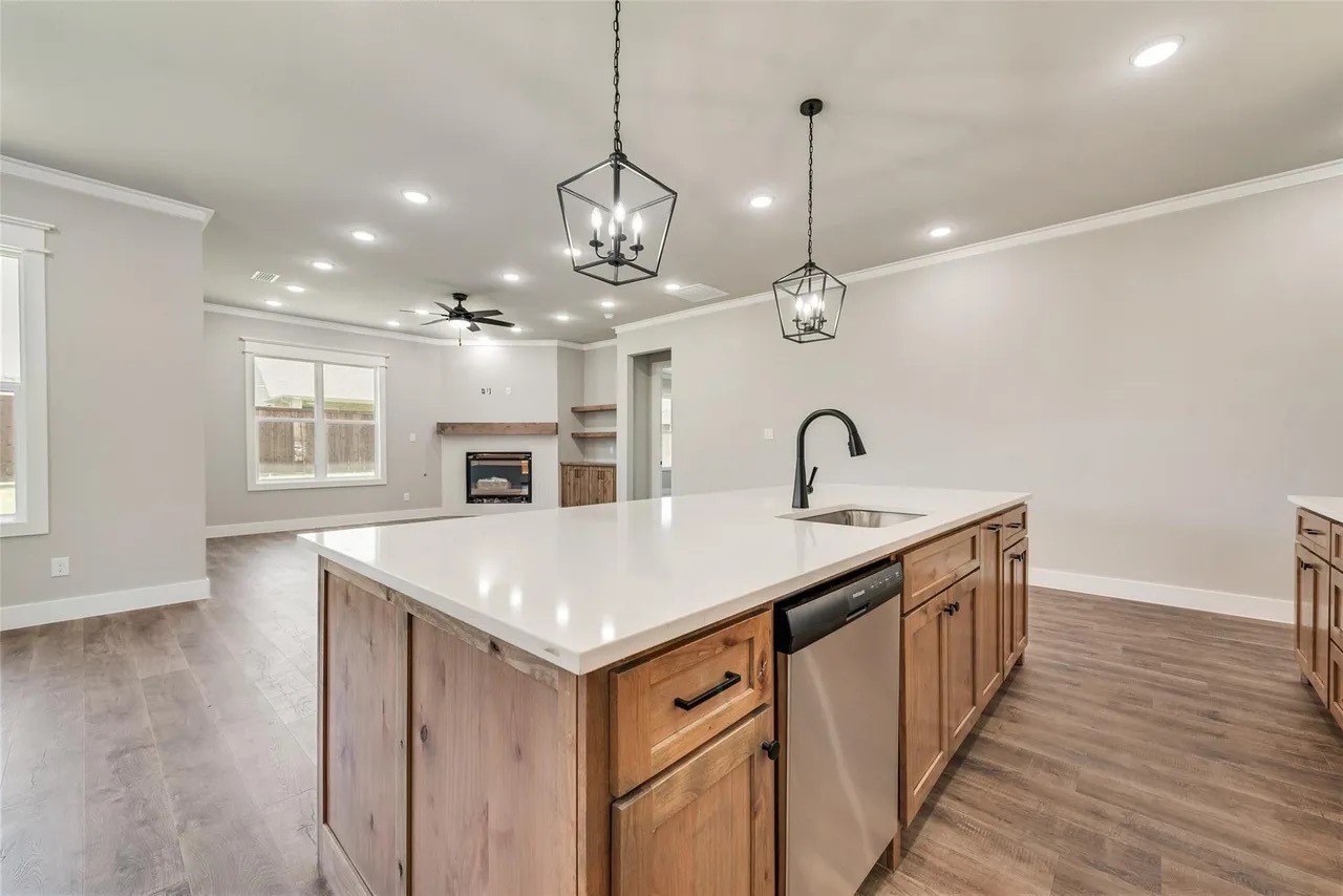1327 Selby Road Van Alstyne TX 75495