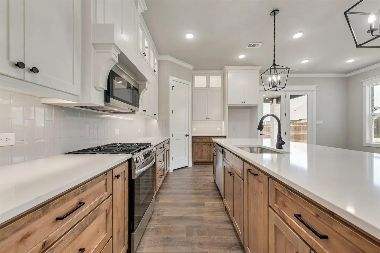 1327 Selby Road Van Alstyne TX 75495