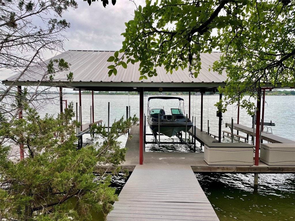 7109 Lake Village Court Granbury TX 76048