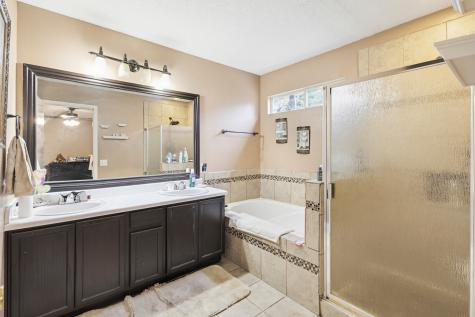 7007 Glenshire Drive Arlington TX 76002