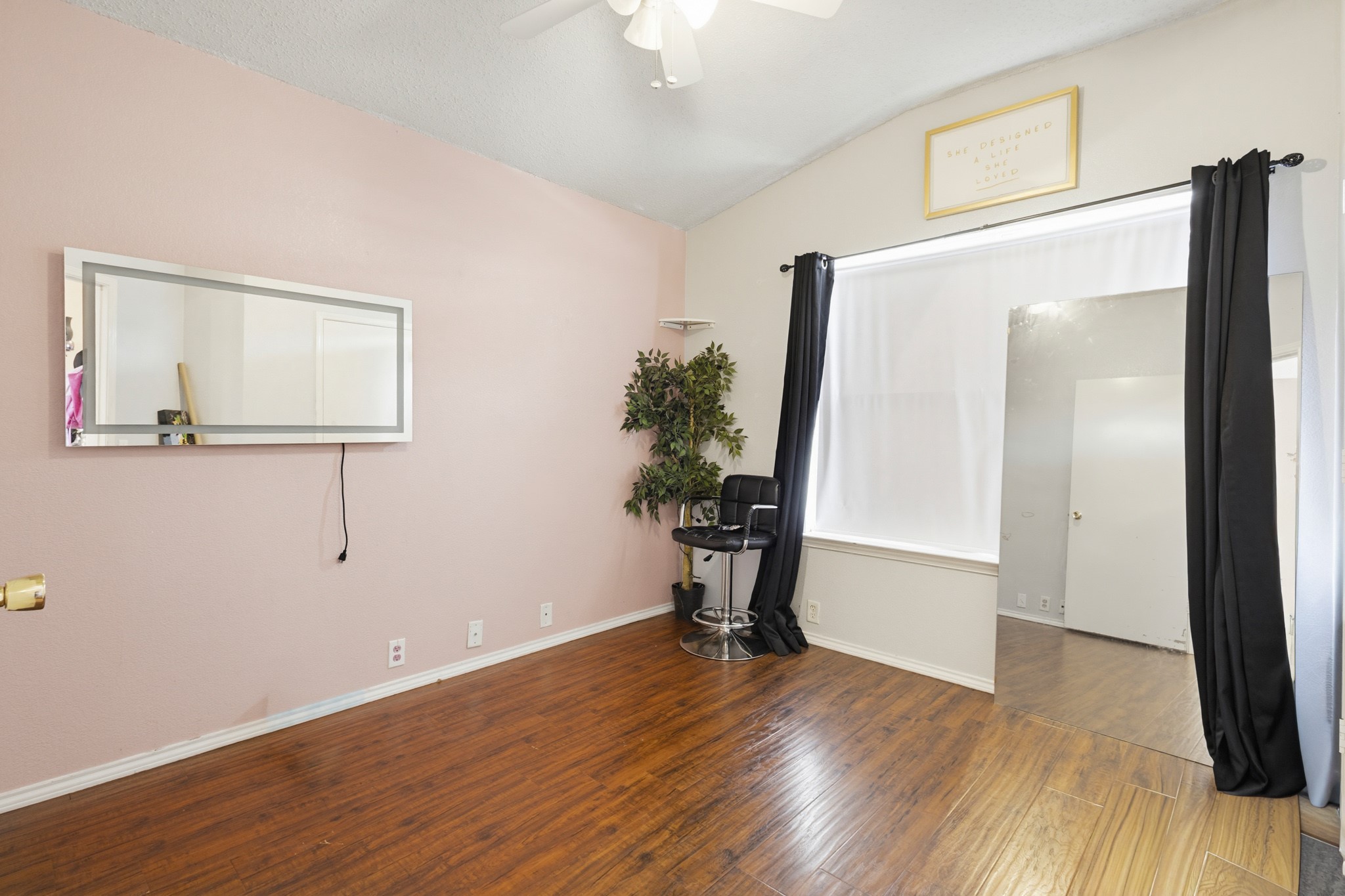 7007 Glenshire Drive Arlington TX 76002