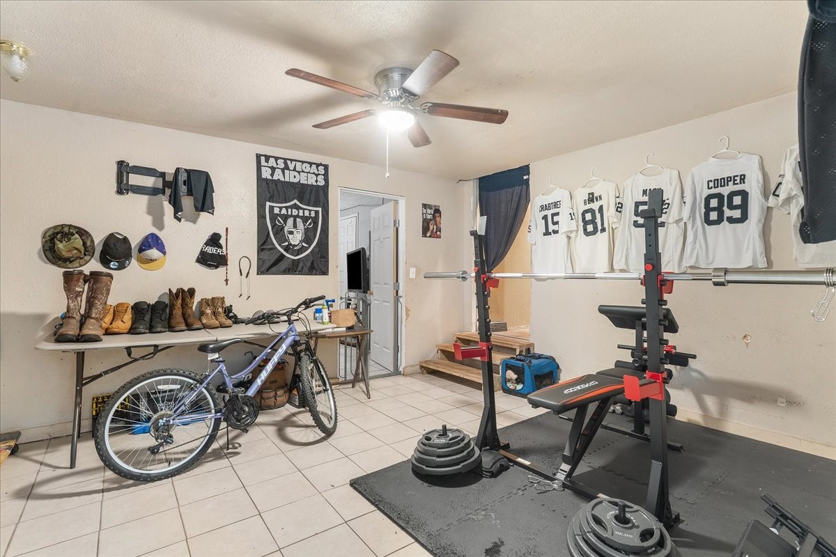 109 N Kouns Street Cleburne TX 76031