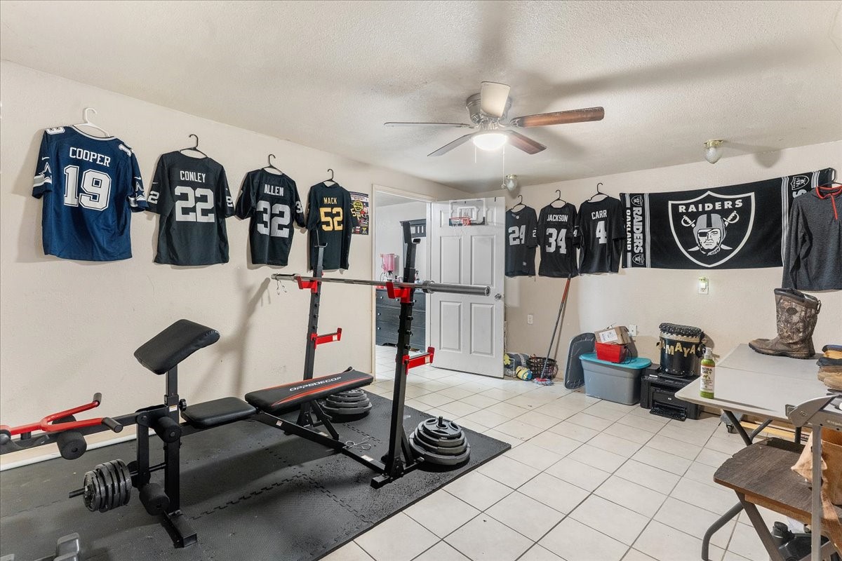 109 N Kouns Street Cleburne TX 76031