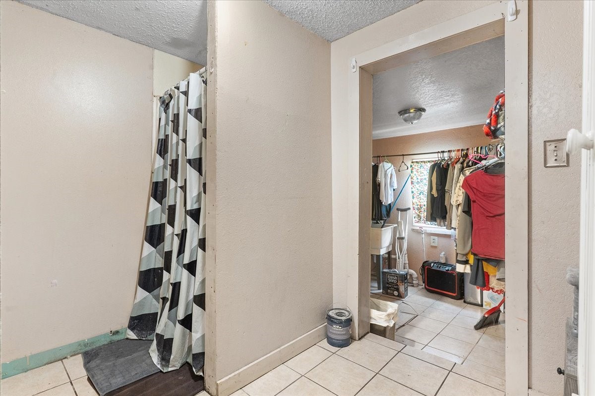 109 N Kouns Street Cleburne TX 76031