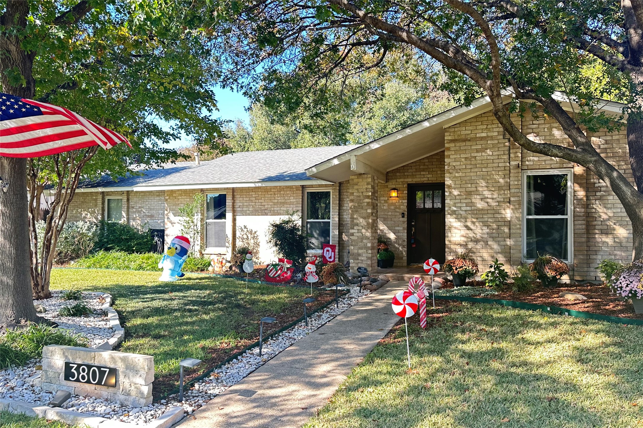 Farmers Branch TX, 3807 Blue Trace Lane