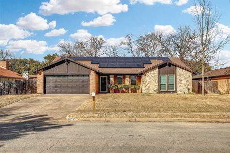 9928 Edmund Drive Benbrook TX 76126