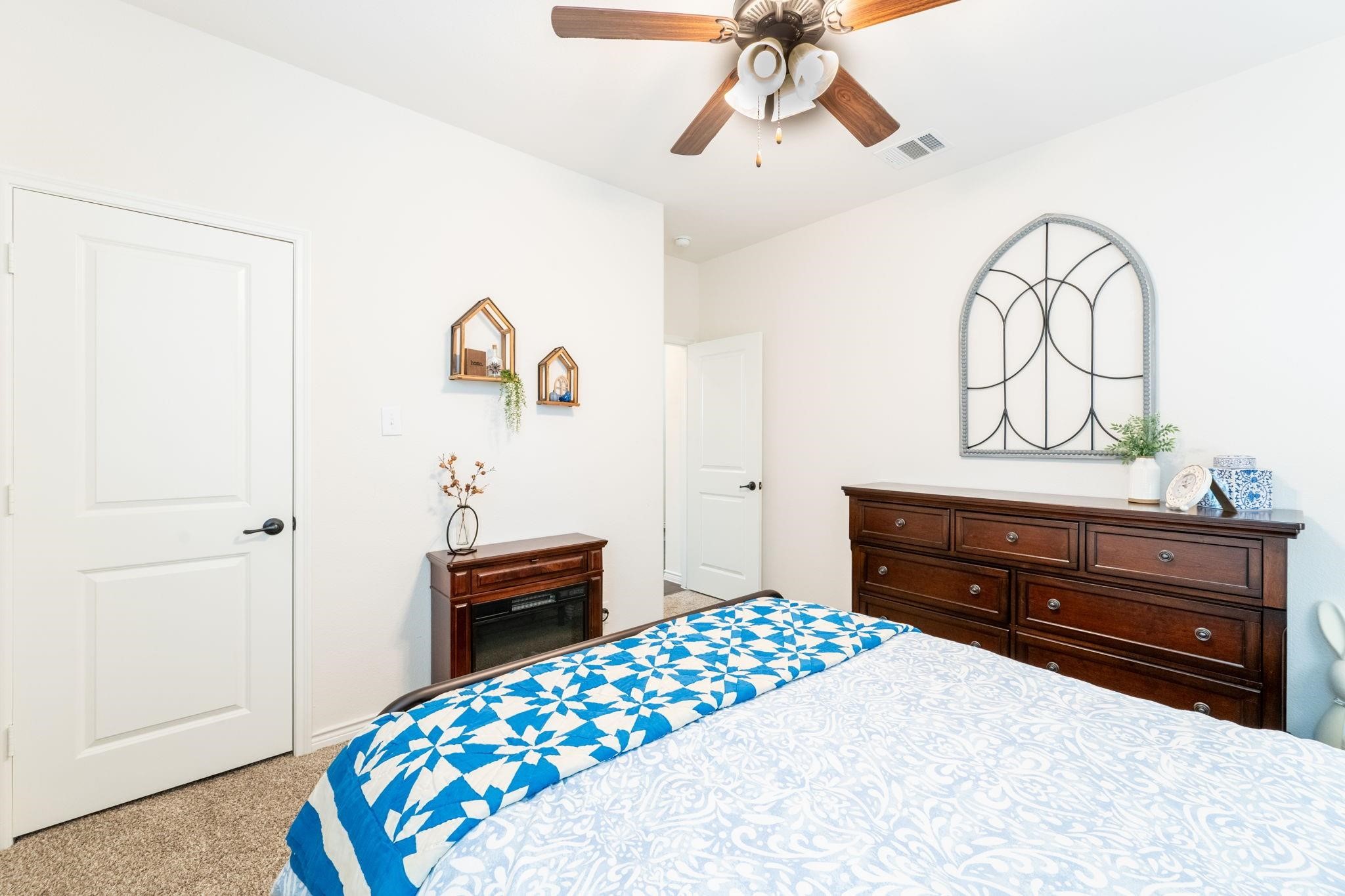 3062 Maverick Heath TX 75126