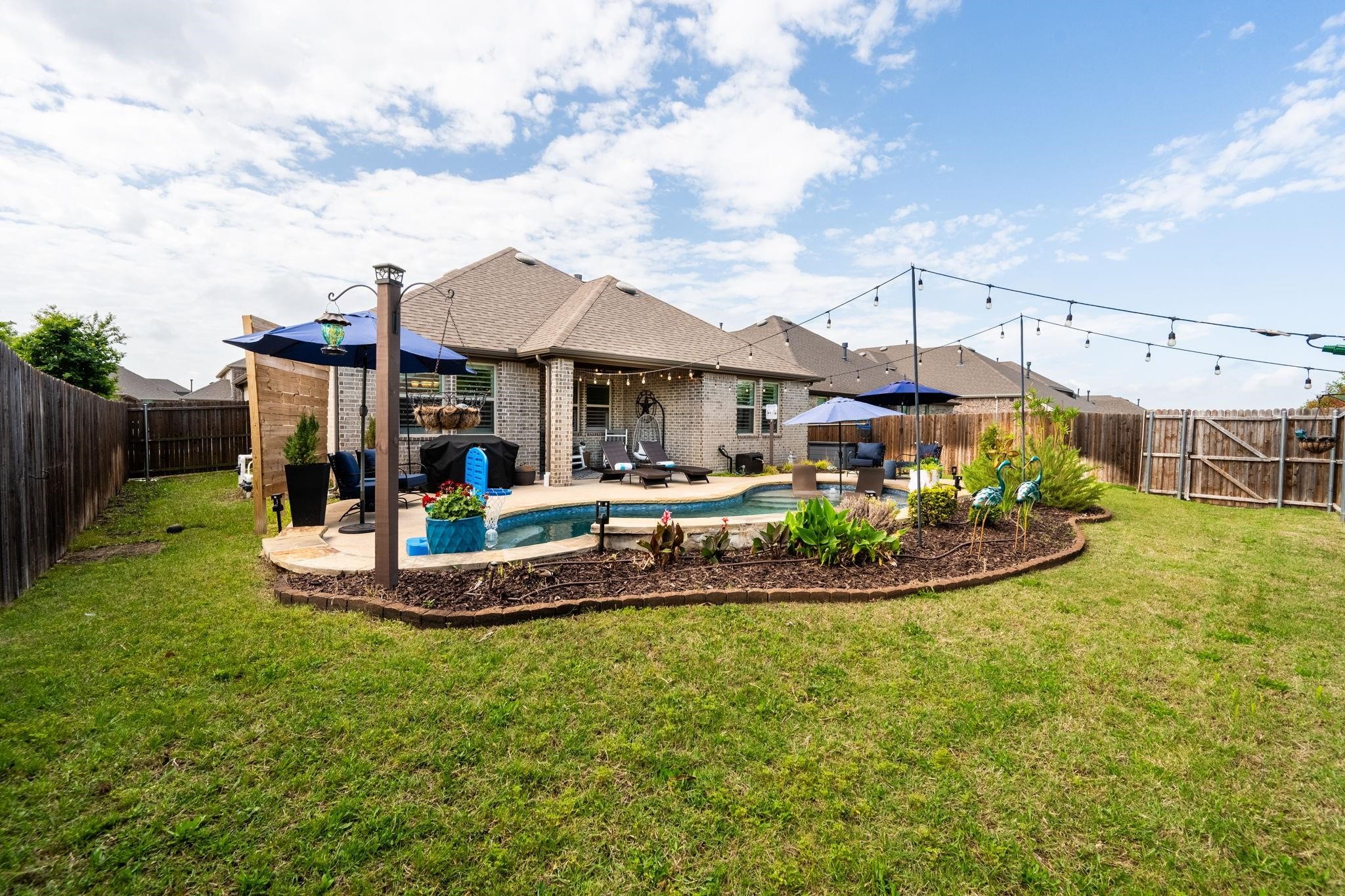 3062 Maverick Heath TX 75126