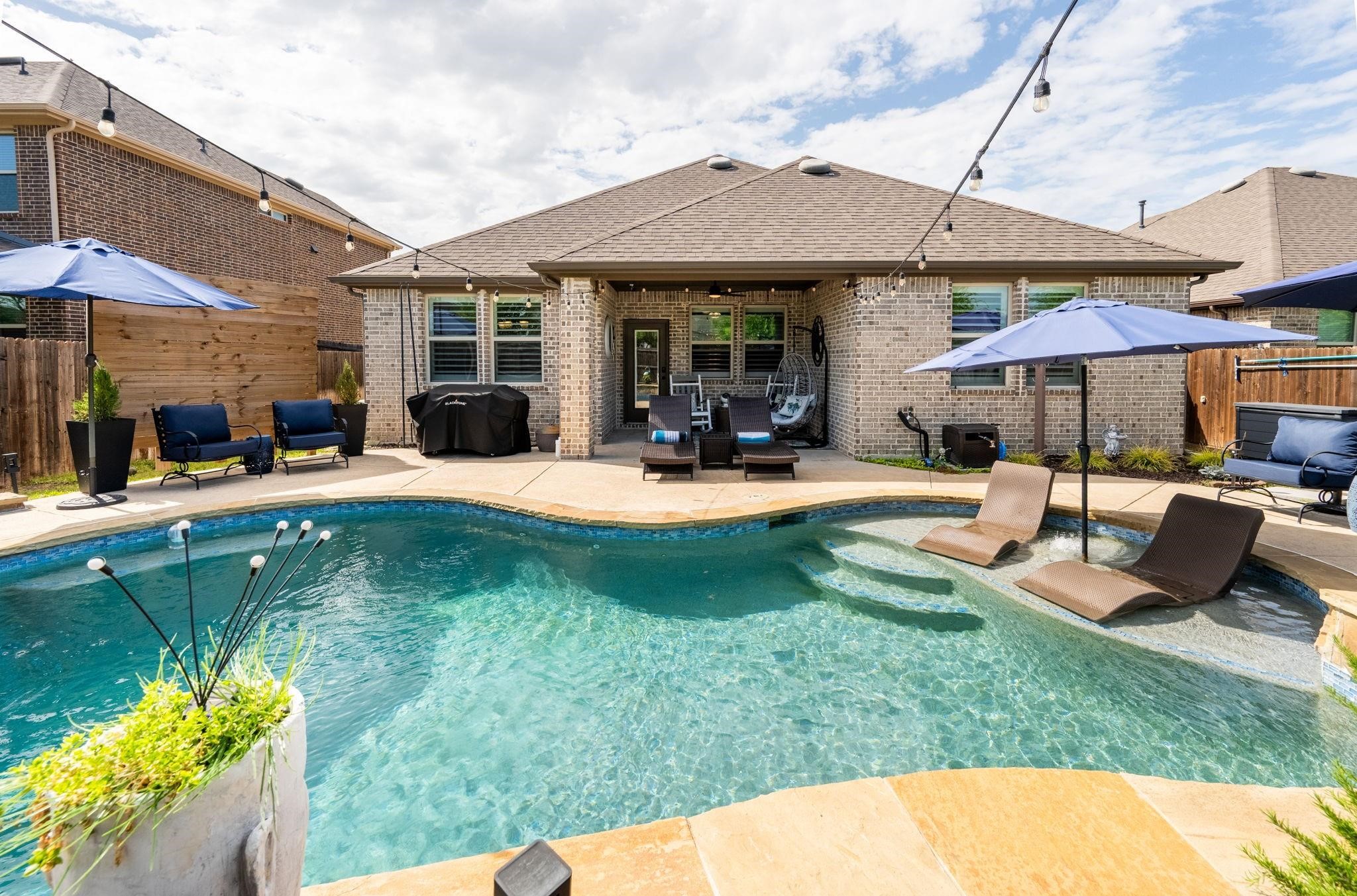 3062 Maverick Heath TX 75126