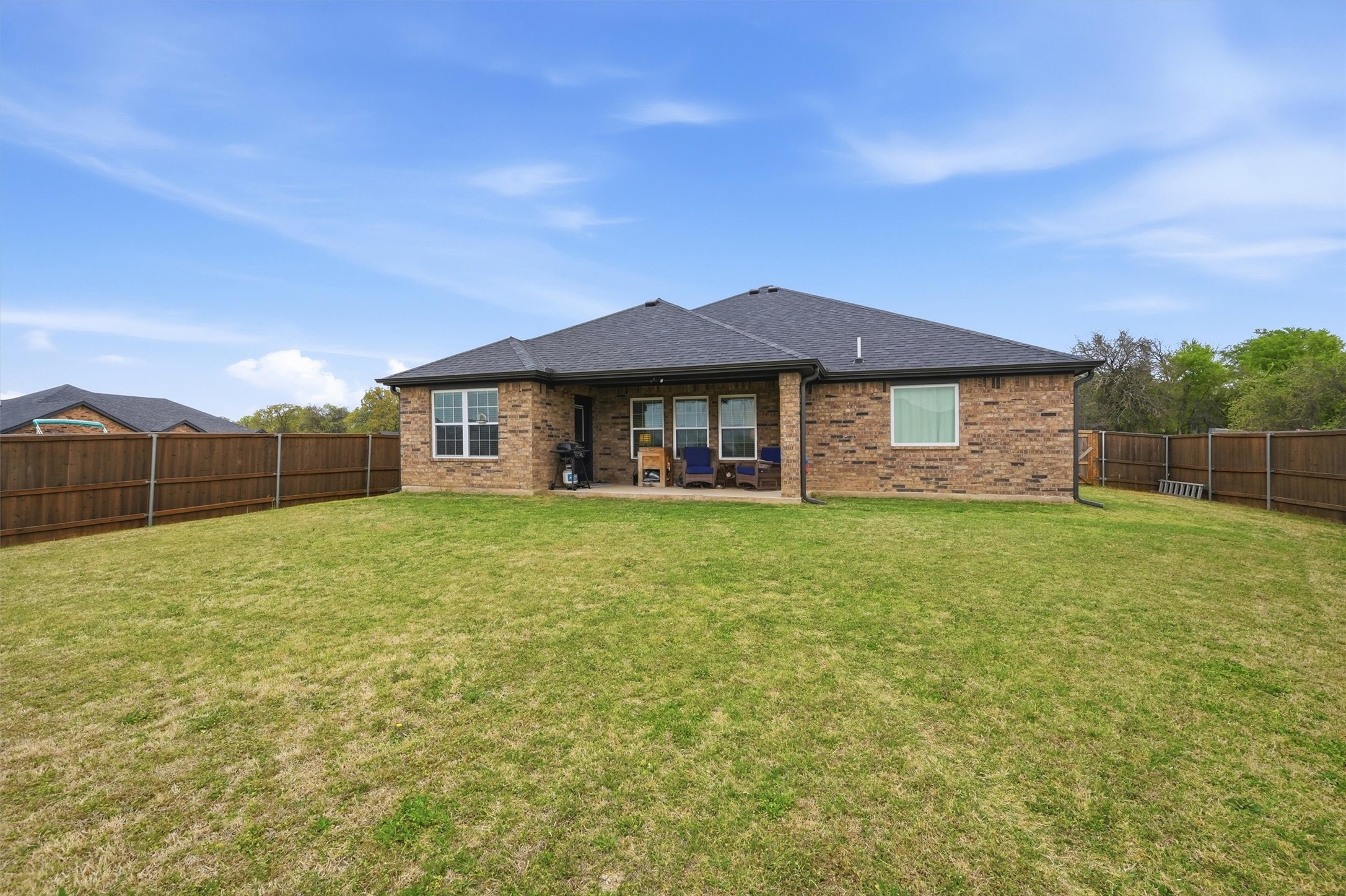 122 North Meadows Pottsboro TX 75076