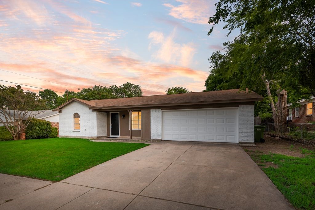 6048 Hillcrest Drive Watauga TX 76148