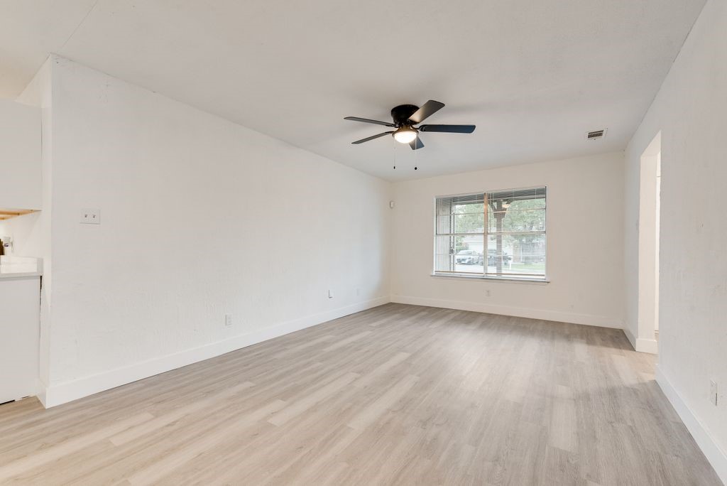 6048 Hillcrest Drive Watauga TX 76148