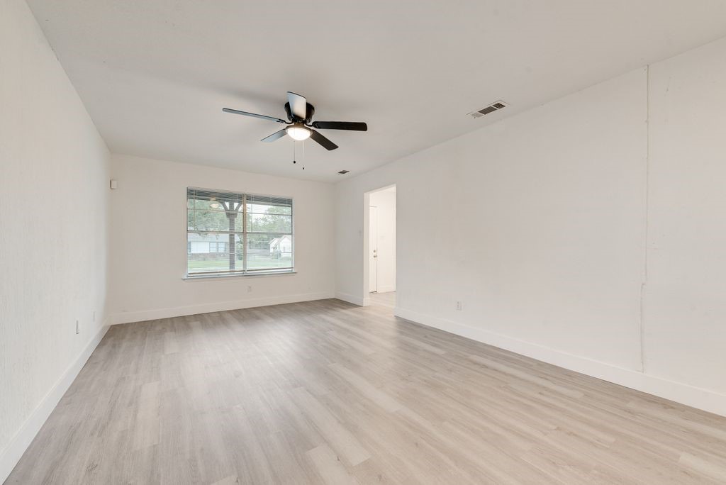 6048 Hillcrest Drive Watauga TX 76148