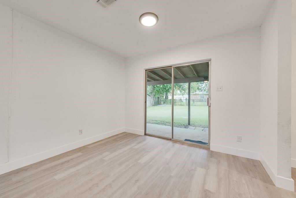 6048 Hillcrest Drive Watauga TX 76148