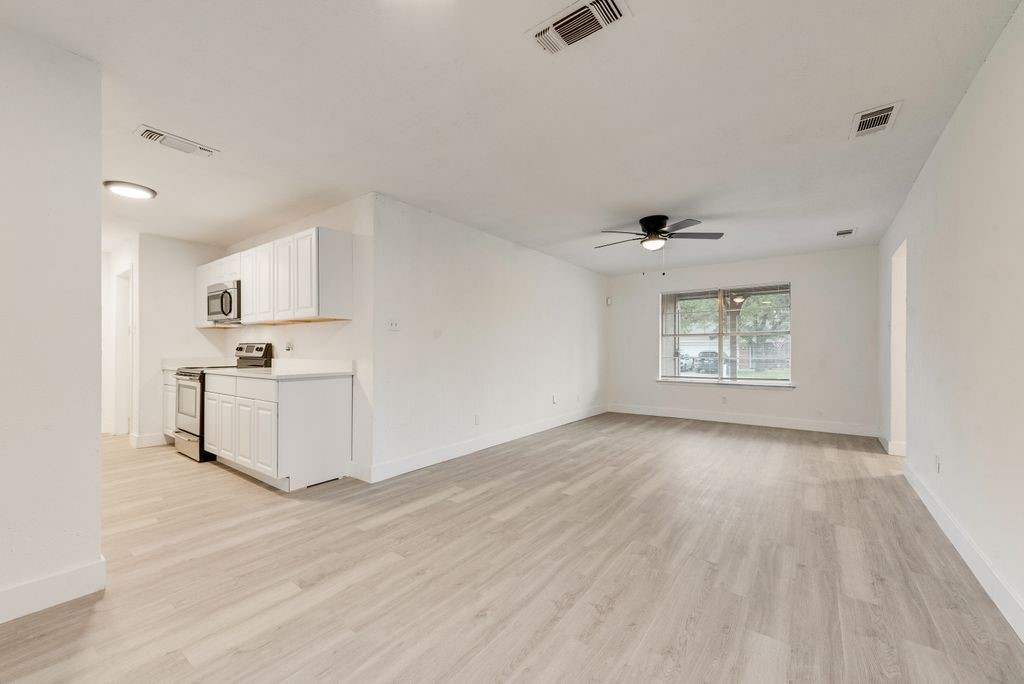 6048 Hillcrest Drive Watauga TX 76148