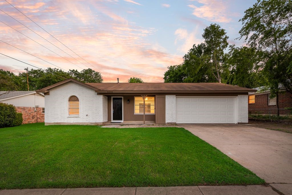 6048 Hillcrest Drive Watauga TX 76148