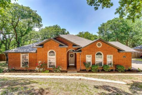 533 Shady Oaks Trail Burleson TX 76028