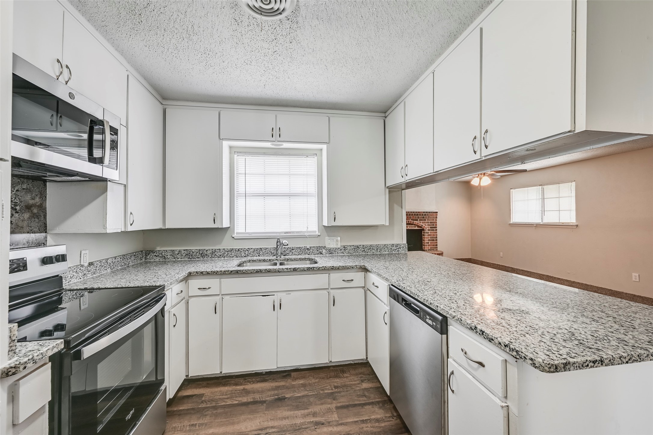 108 S Beverly Street Crowley TX 76036