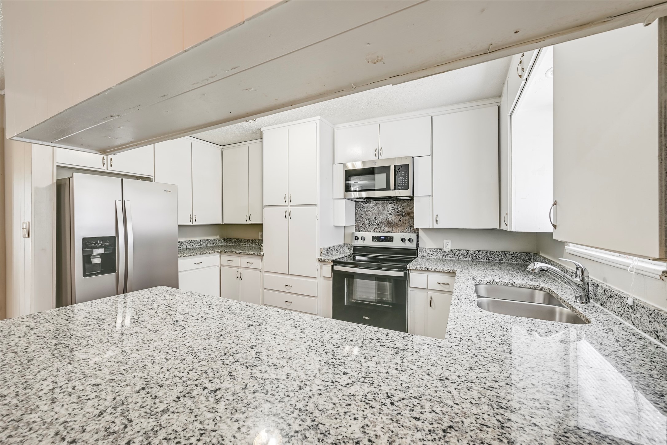 108 S Beverly Street Crowley TX 76036