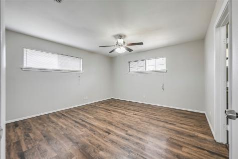 108 S Beverly Street Crowley TX 76036