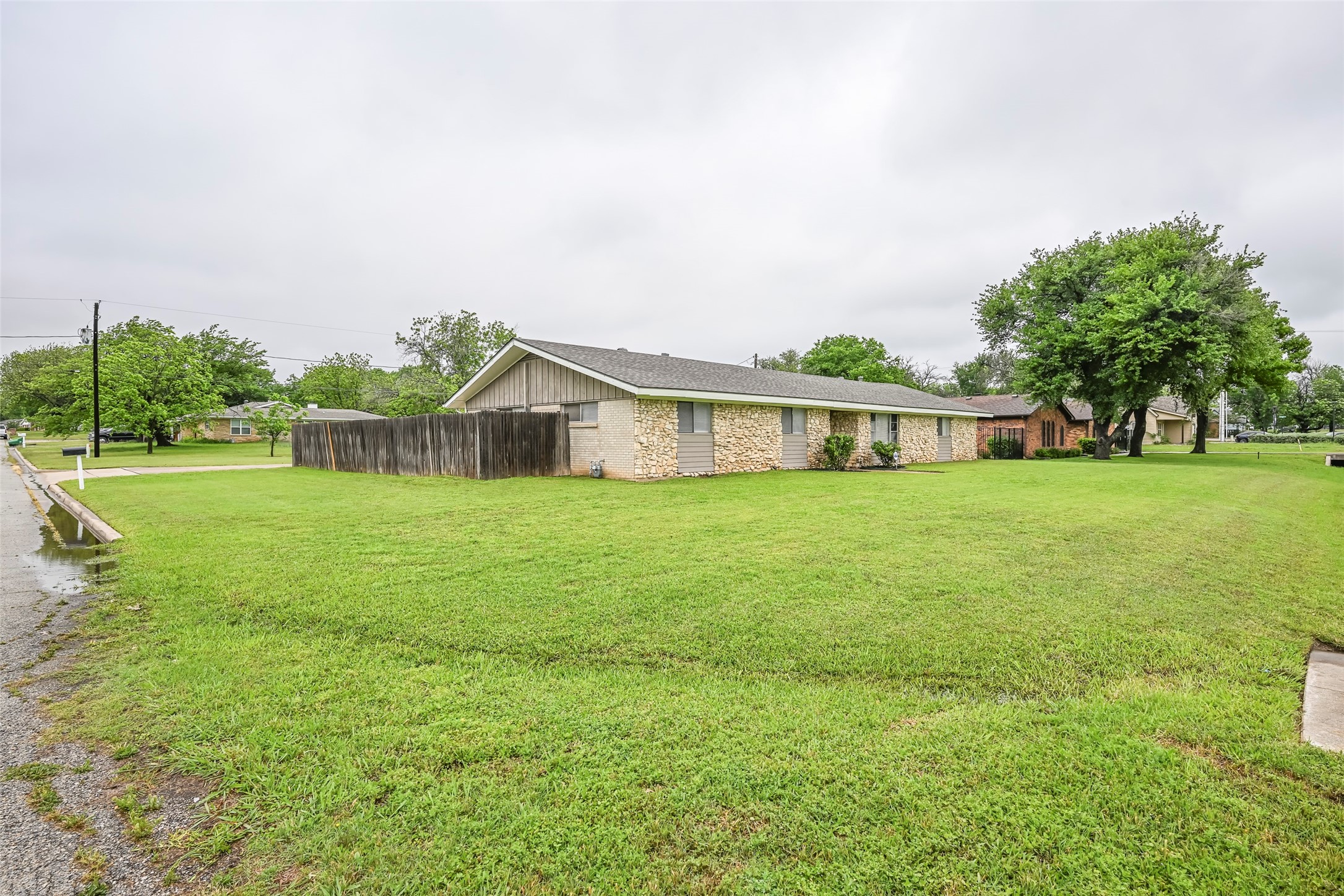 108 S Beverly Street Crowley TX 76036