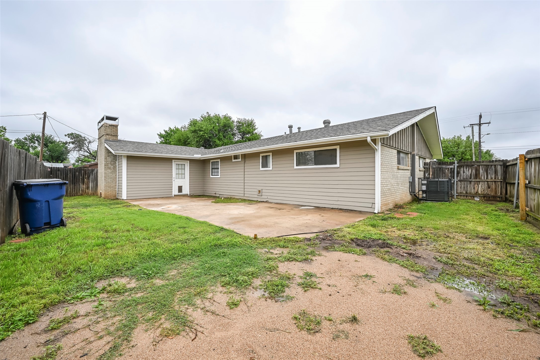 108 S Beverly Street Crowley TX 76036