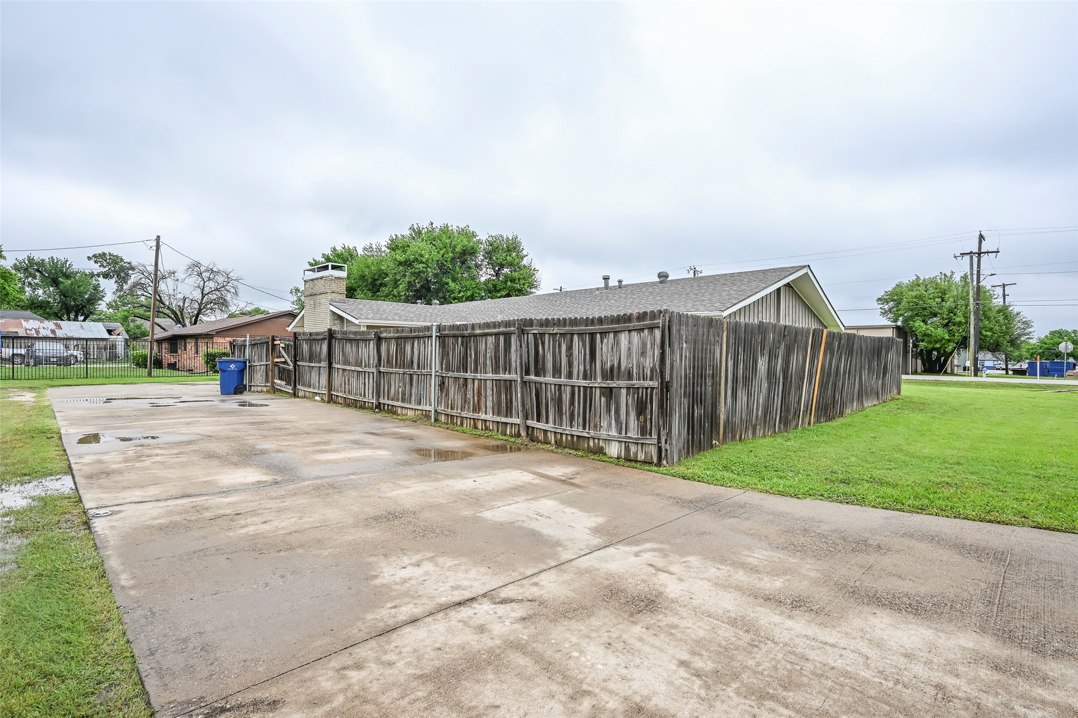 108 S Beverly Street Crowley TX 76036