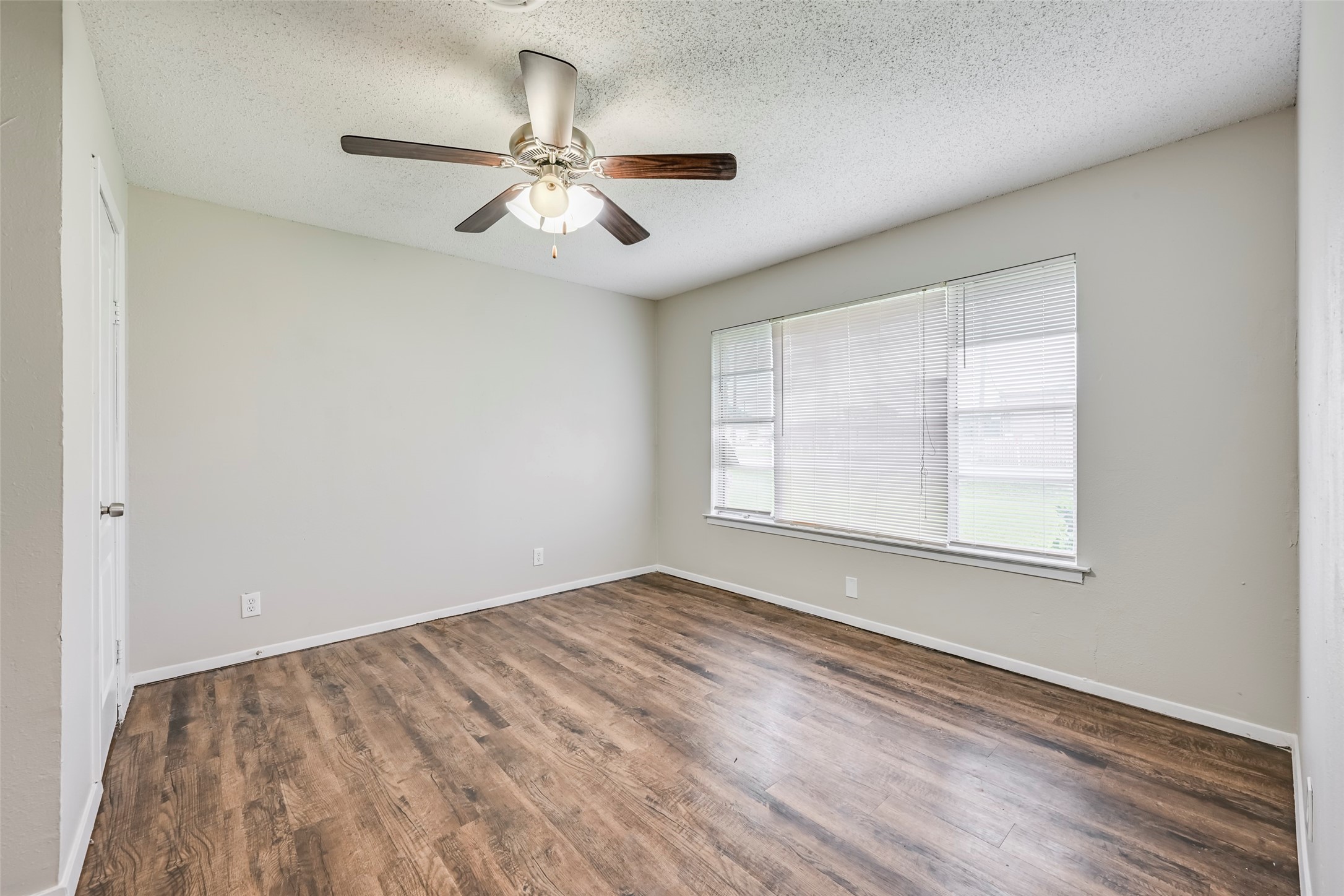 108 S Beverly Street Crowley TX 76036