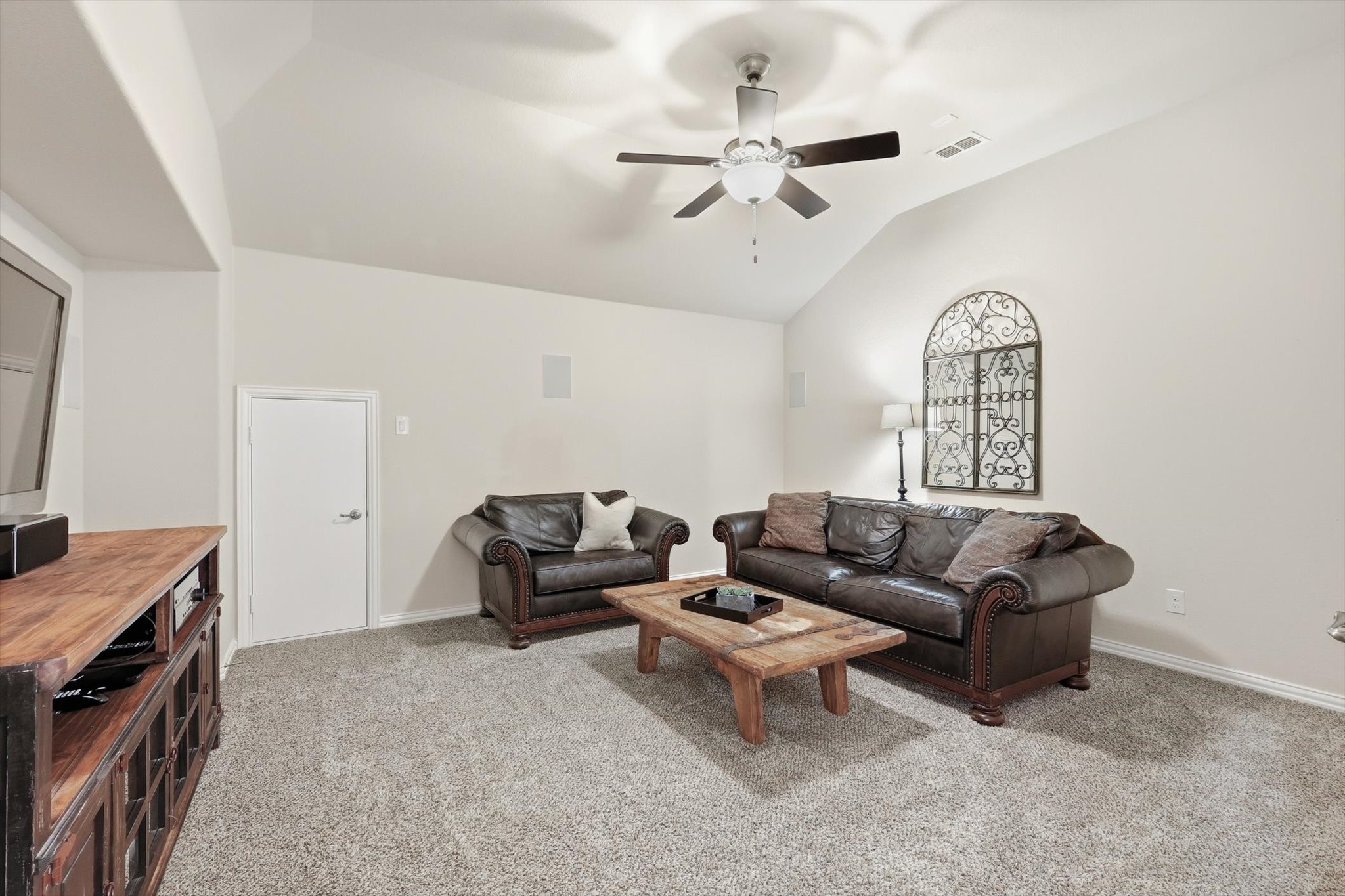 912 Hartford Court Roanoke TX 76262