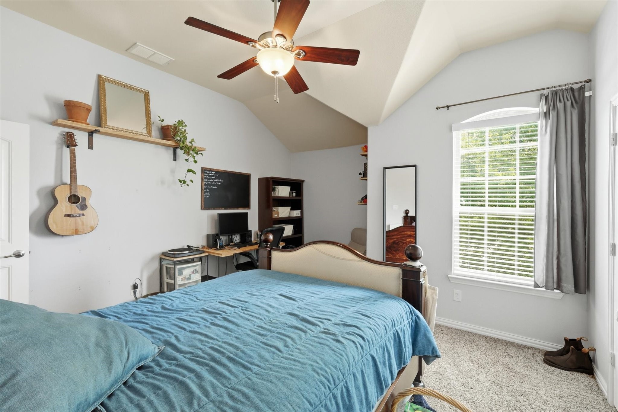 912 Hartford Court Roanoke TX 76262