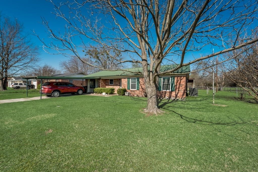 130 Vz County Road 3901 Wills Point TX 75169