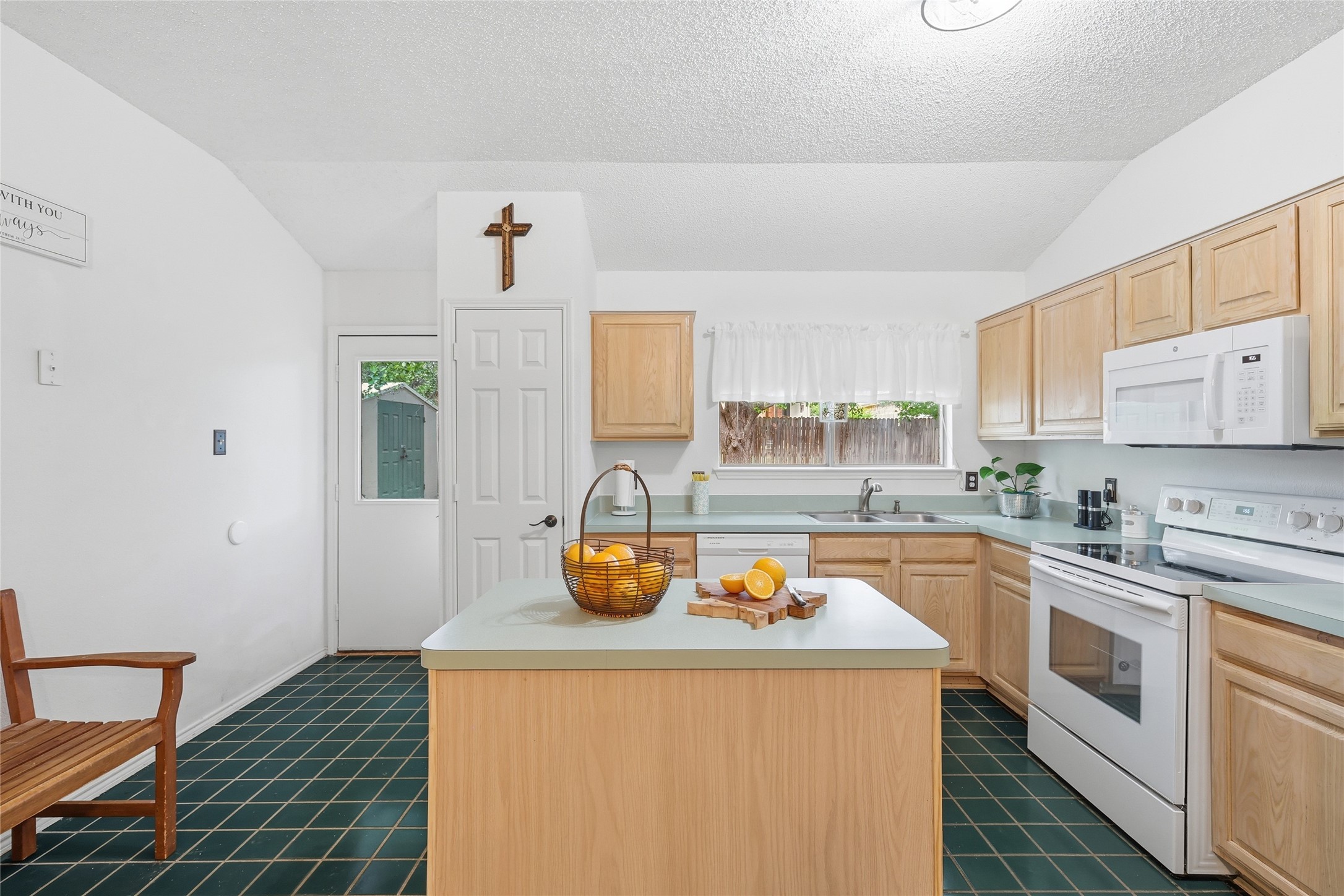 7716 Kelly Lynn Lane Watauga TX 76148