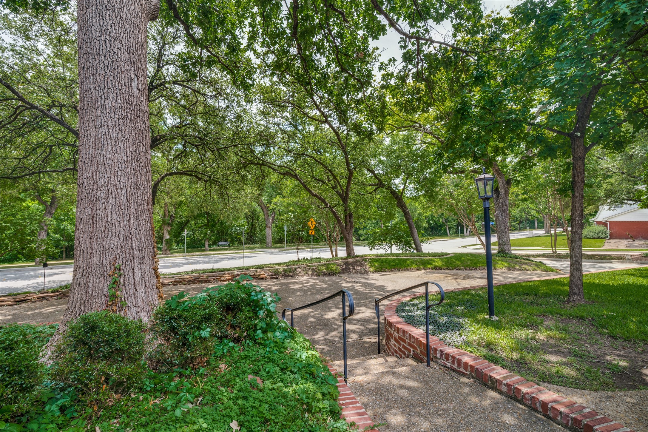 2501 W Prairie Creek Drive Richardson TX 75080
