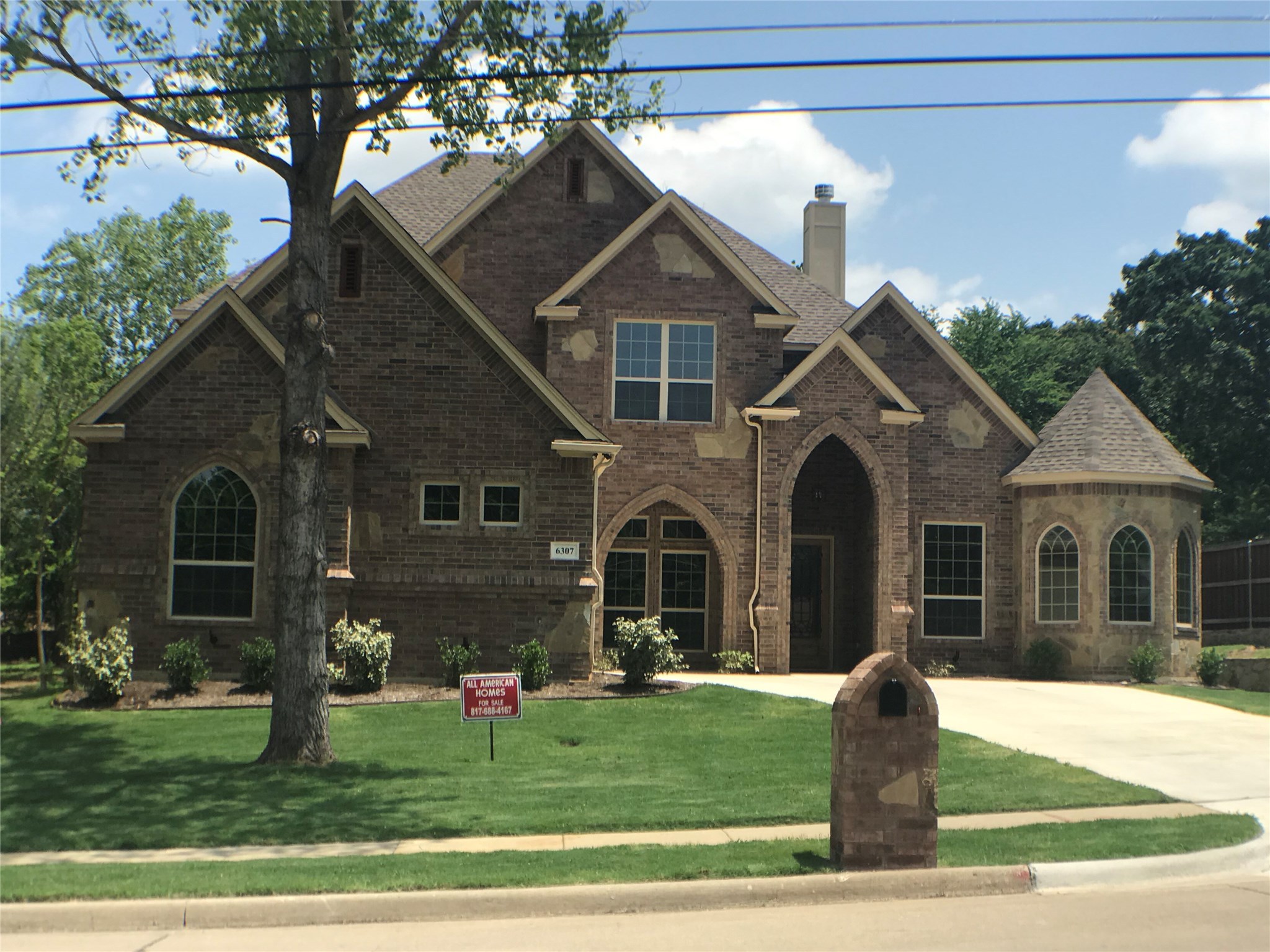 6307 W Poly Webb Road Arlington TX 76016