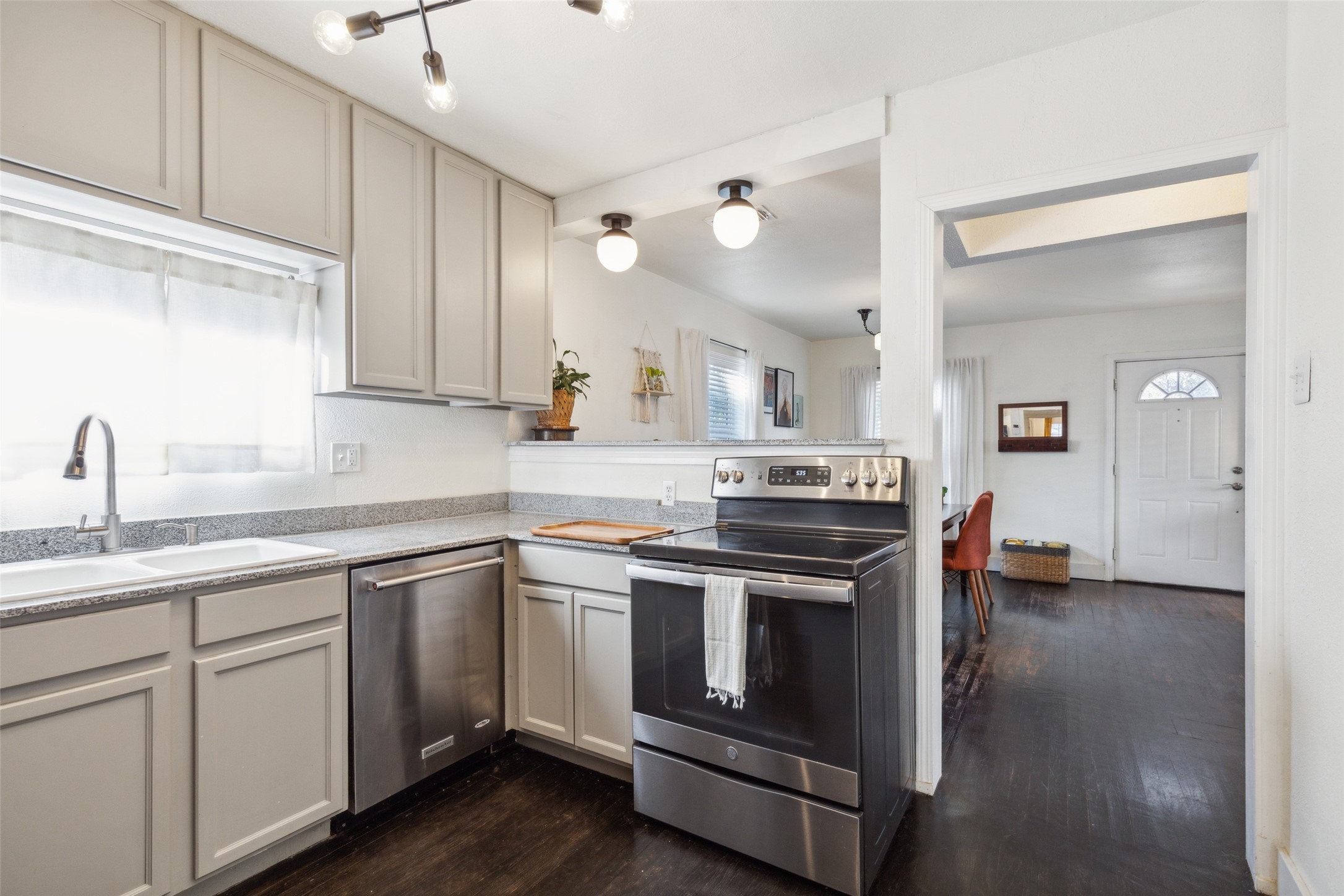 3202 Aster Street Dallas TX 75211