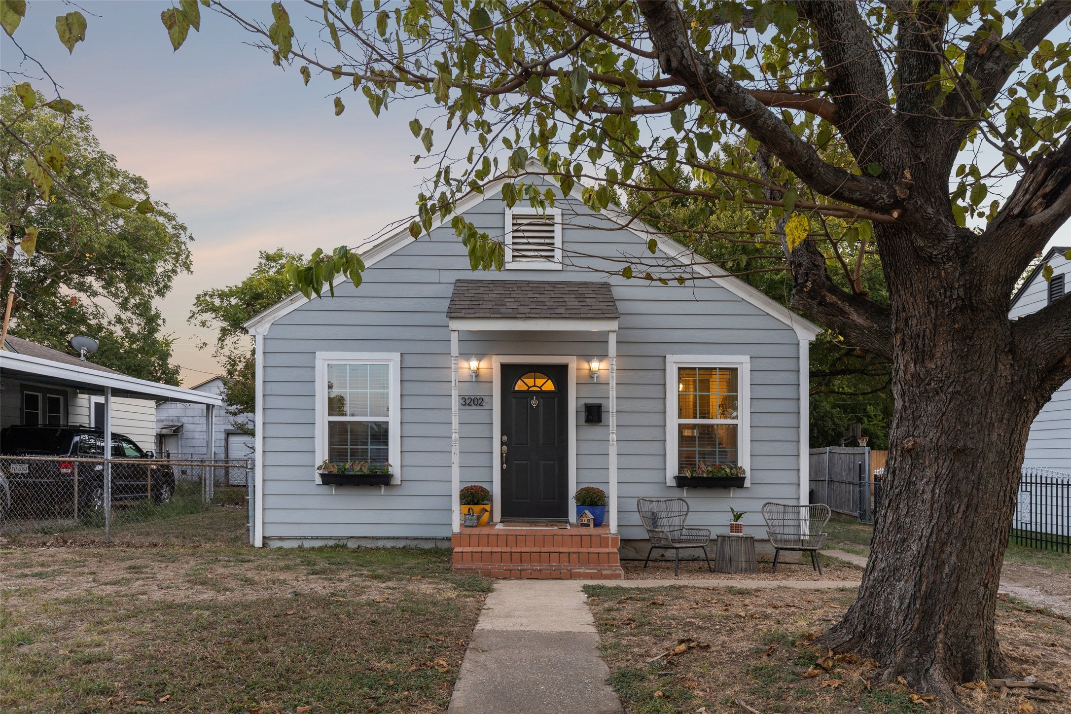 3202 Aster Street Dallas TX 75211