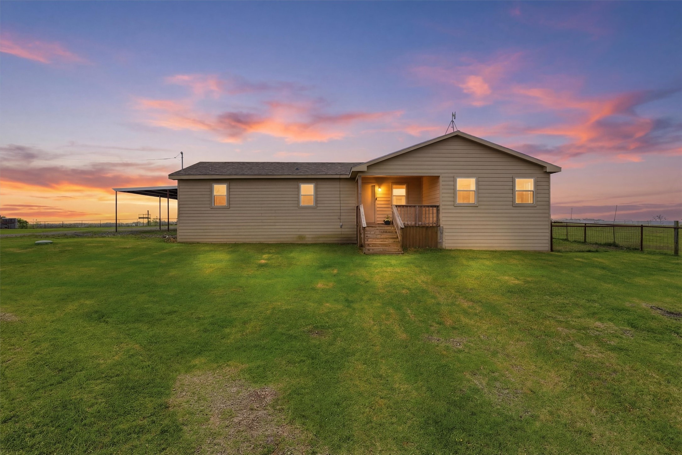 1051 Pigg Road Waxahachie TX 75165