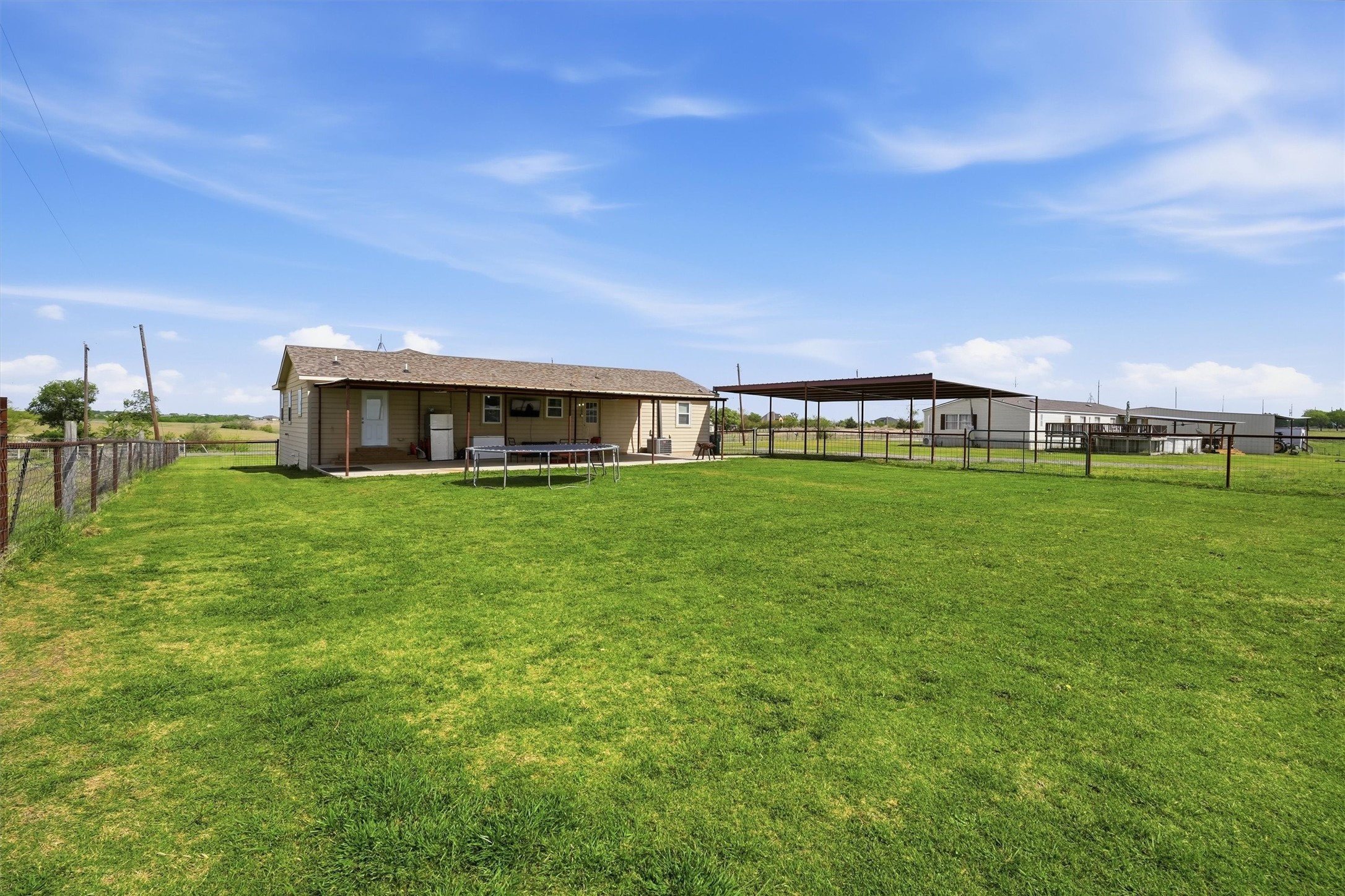 1051 Pigg Road Waxahachie TX 75165