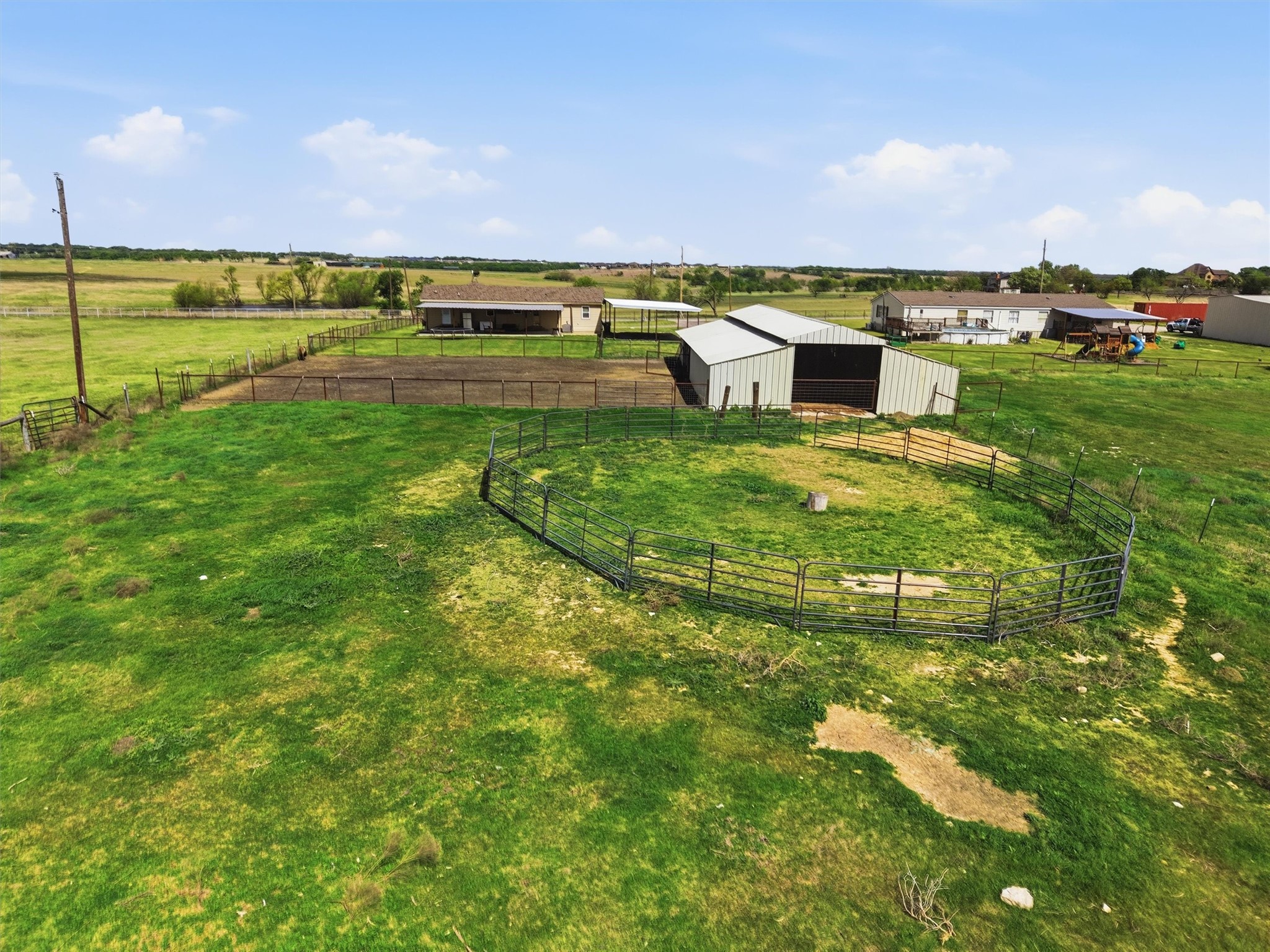 1051 Pigg Road Waxahachie TX 75165