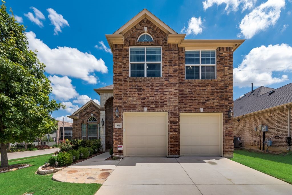 976 Wellington Drive Lewisville TX 75067