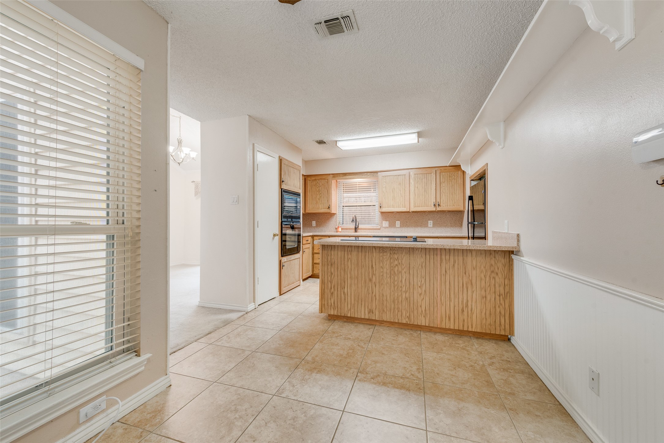 302 Manana Drive Grand Prairie TX 75050